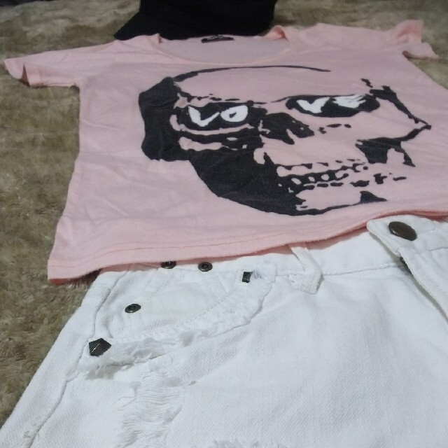 ANAP(アナップ)のお値下げ ANAP Tシャツ ピンク 骸骨 目 LOVE ハード 古着 テイスト レディースのトップス(Tシャツ(半袖/袖なし))の商品写真