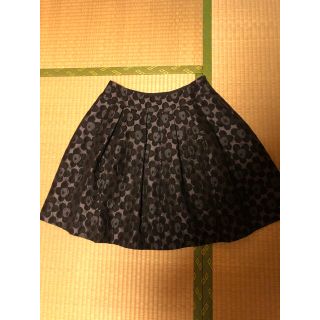 エムズグレイシー(M'S GRACY)のプー様ご専用 エムズグレイシー🌸お花模様のスカート 40(ひざ丈スカート)