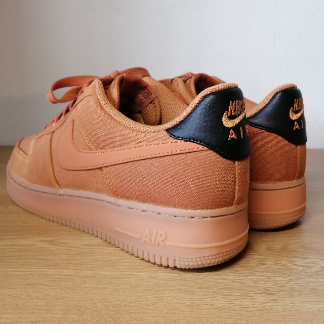 NIKE(ナイキ)の★極美品 特別モデル NIKE AIR FORCE1 '07 LV8 STYLE メンズの靴/シューズ(スニーカー)の商品写真