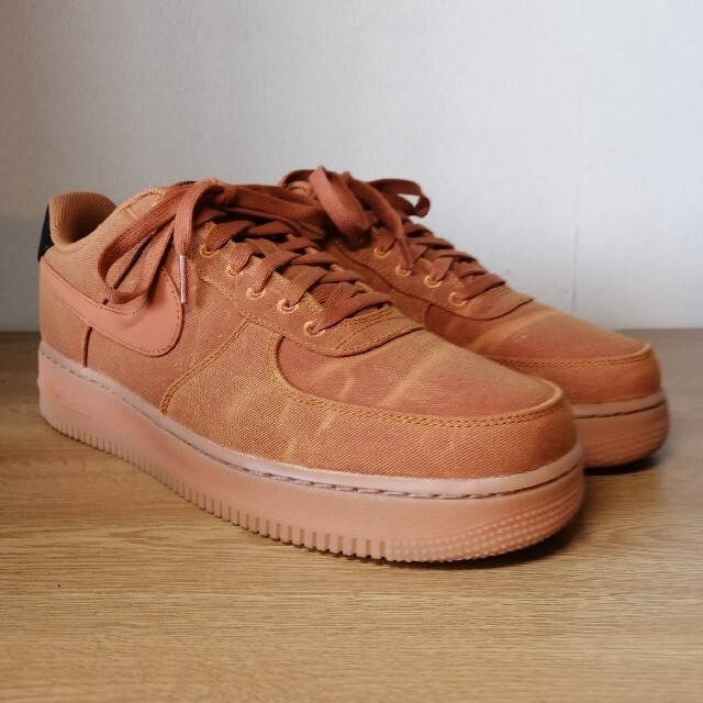 NIKE(ナイキ)の★極美品 特別モデル NIKE AIR FORCE1 '07 LV8 STYLE メンズの靴/シューズ(スニーカー)の商品写真