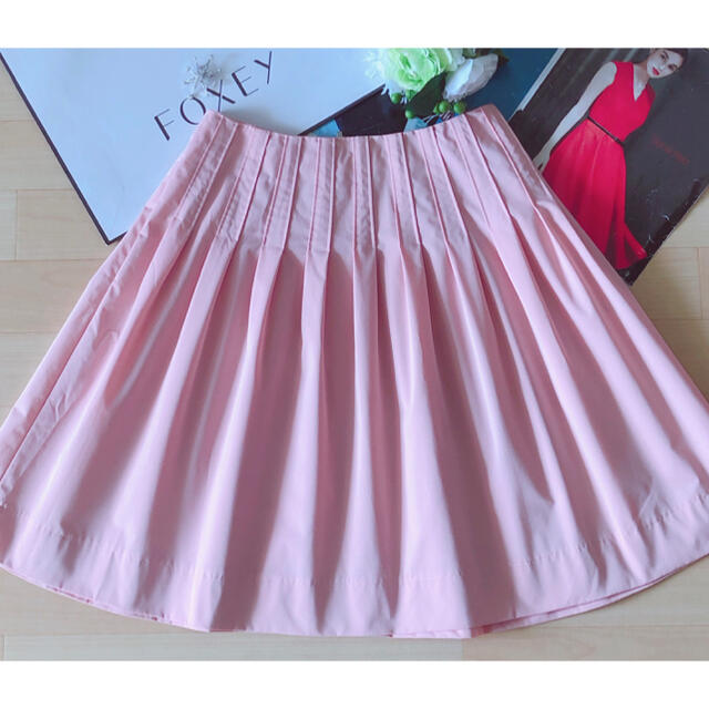 大切な人へのギフト探し 極美品!FOXEYタックスカート 38 Rene