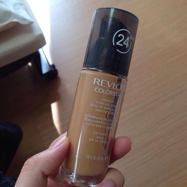 REVLON(レブロン)のリキッドファンデーション コスメ/美容のベースメイク/化粧品(その他)の商品写真