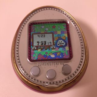 バンダイ(BANDAI)のたまごっち 4U 中古(携帯用ゲーム機本体)