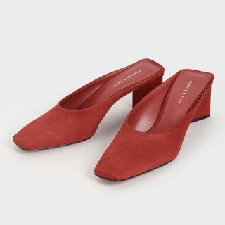 チャールズアンドキース(Charles and Keith)の ★一度だけ使用美品【CHARLES & KEITH】スクエアトゥミュール(ミュール)