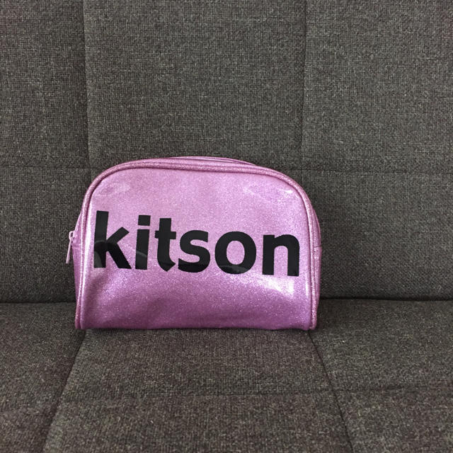 KITSON(キットソン)の超美品♡kitsonポーチ レディースのファッション小物(ポーチ)の商品写真