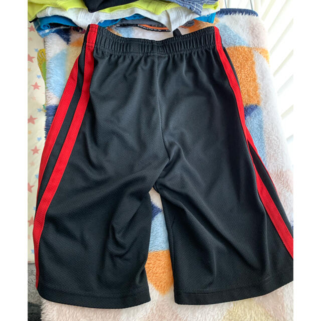 adidas(アディダス)のハーフパンツ キッズ/ベビー/マタニティのキッズ服男の子用(90cm~)(パンツ/スパッツ)の商品写真