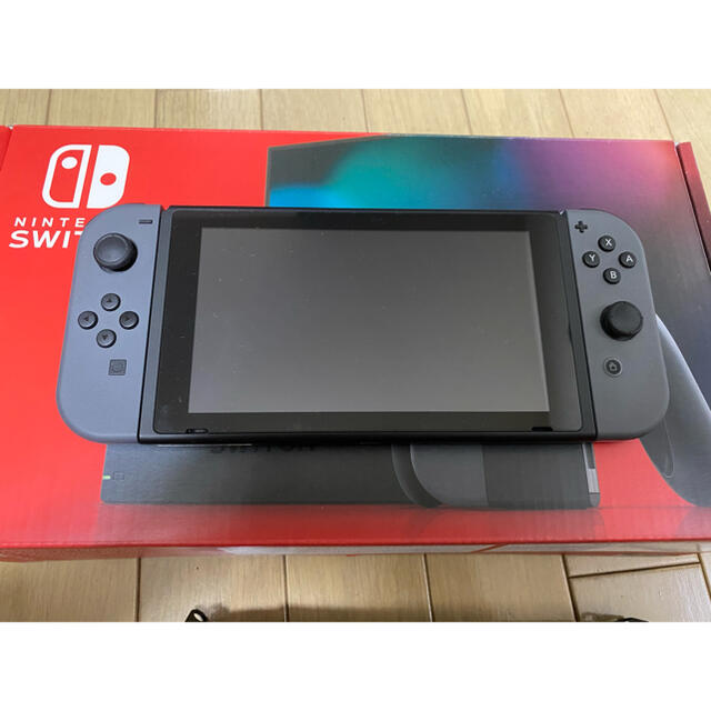 ゲームソフトゲーム機本体【超美品】Nintendo Switch グレー、ケース付き