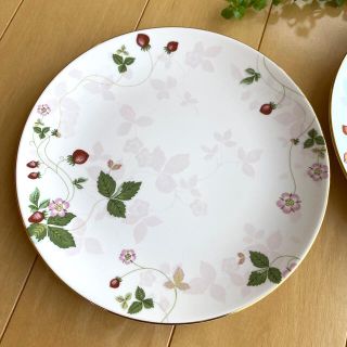 WEDGWOOD ワイルドストロベリー パステル クーププレート ２枚