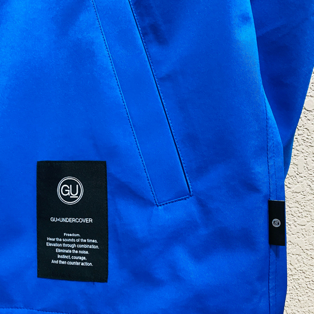GU(ジーユー)のGU×アンダーカバー　コーチJK  青M メンズのジャケット/アウター(ナイロンジャケット)の商品写真