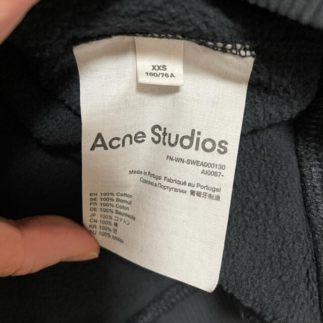 Acne Studios クルーネックスウェットシャツ