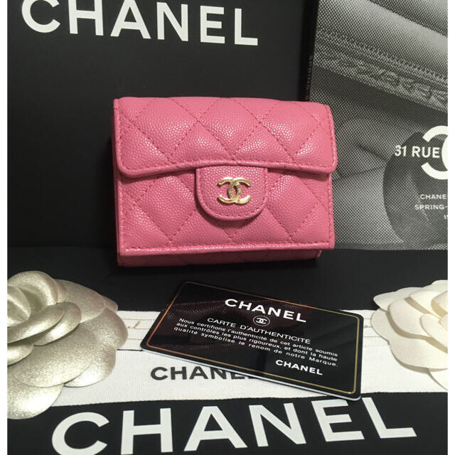 CHANEL(シャネル)の超美品★ シャネル 新作 三つ折り財布 ナノウォレット 31番台 正規品 レディースのファッション小物(財布)の商品写真