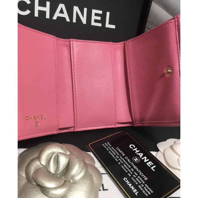 CHANEL(シャネル)の超美品★ シャネル 新作 三つ折り財布 ナノウォレット 31番台 正規品 レディースのファッション小物(財布)の商品写真