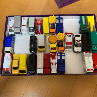 タカラトミー(Takara Tomy)のヒロキチ様専用　トミカ34台とトミカパーキング(ミニカー)