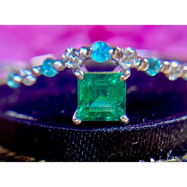 ご専用です☘️美しいエメラルドとパライバトルマリンダイヤモンドエタニティーリング レディースのアクセサリー(リング(指輪))の商品写真