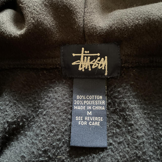 STUSSY(ステューシー)のスチューシー　パーカー　ネイビー　M メンズ メンズのトップス(パーカー)の商品写真