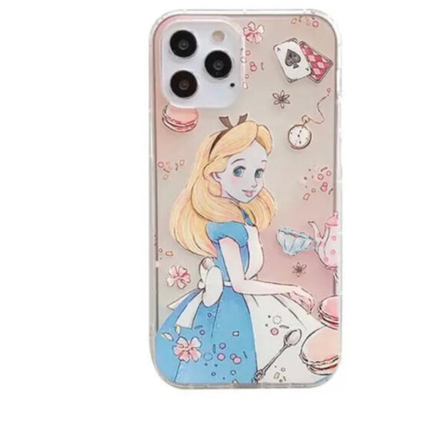 ふしぎの国のアリス(フシギノクニノアリス)のiPhone11proディズニDisneyプリンセスPrincessアリス スマホ/家電/カメラのスマホアクセサリー(iPhoneケース)の商品写真