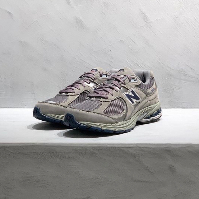 New Balance(ニューバランス)のNEW BALANCE ML2002RA GRAY 28.0cm ニューバランス メンズの靴/シューズ(スニーカー)の商品写真