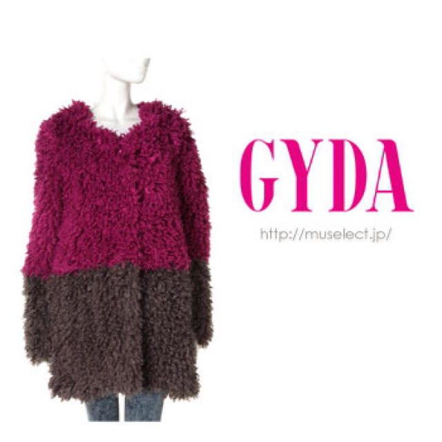 GYDA(ジェイダ)のバイカラーアウター / GYDA レディースのジャケット/アウター(毛皮/ファーコート)の商品写真