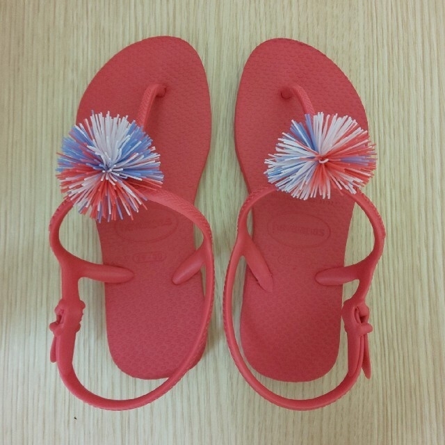 havaianas(ハワイアナス)のハワイアナス サンダル キッズ/ベビー/マタニティのキッズ靴/シューズ(15cm~)(サンダル)の商品写真