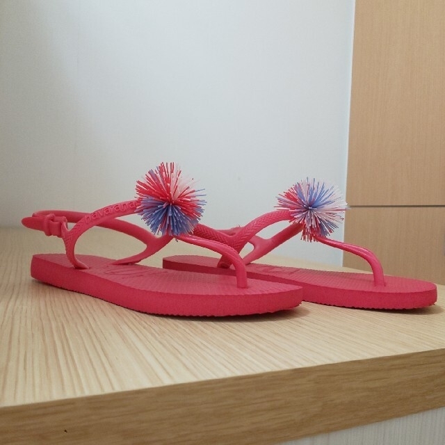 havaianas(ハワイアナス)のハワイアナス サンダル キッズ/ベビー/マタニティのキッズ靴/シューズ(15cm~)(サンダル)の商品写真