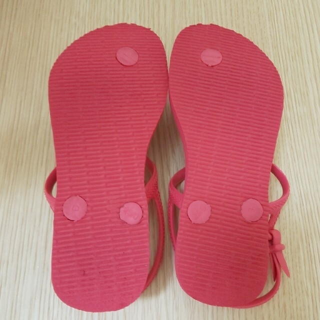 havaianas(ハワイアナス)のハワイアナス サンダル キッズ/ベビー/マタニティのキッズ靴/シューズ(15cm~)(サンダル)の商品写真