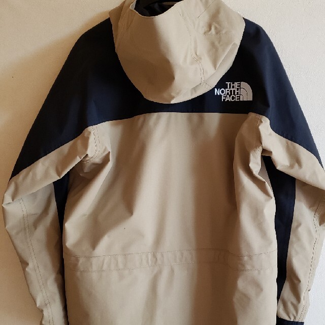 THE NORTH FACE MOUNTAIN LIGHT JACKET  S 1