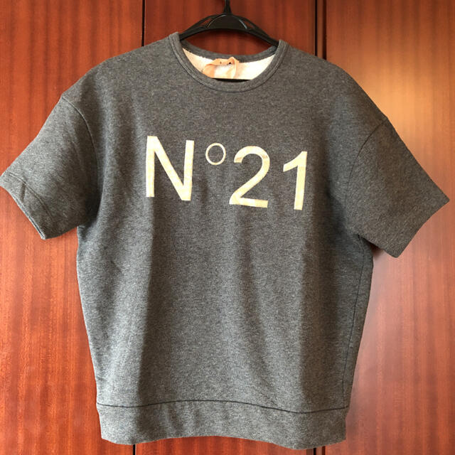 専用　　美品　ヌメロヴェントゥーノ　N°21 スウェット