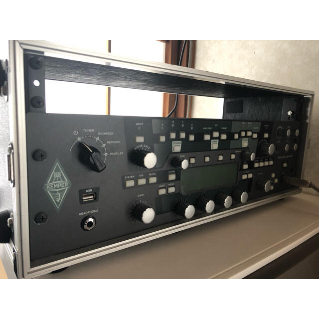 Kemper Profiling Power Rack  ケース付