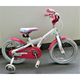 シュウィン(SCHWINN)の自転車　子供用　16インチ　補助輪付　SCHWINN　シュウィン(自転車本体)