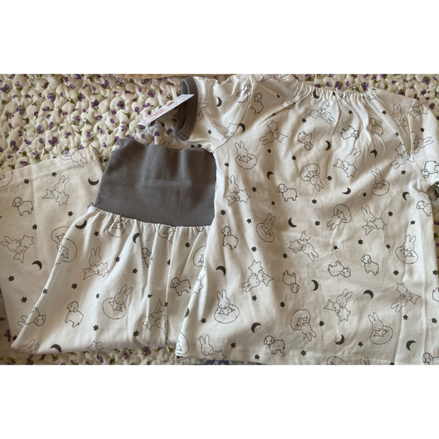 ミッフィー  miffy パジャマ 新品未使用 95 キッズ/ベビー/マタニティのキッズ服女の子用(90cm~)(パジャマ)の商品写真