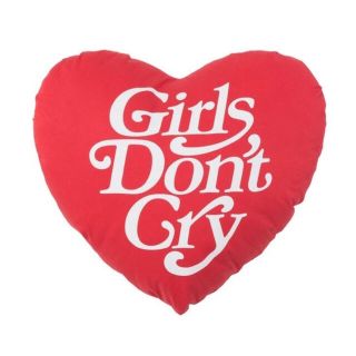 ジーディーシー(GDC)のGIRLS DON’T CRY/ガールズドントクライ＞ピロー／レッド(クッション)