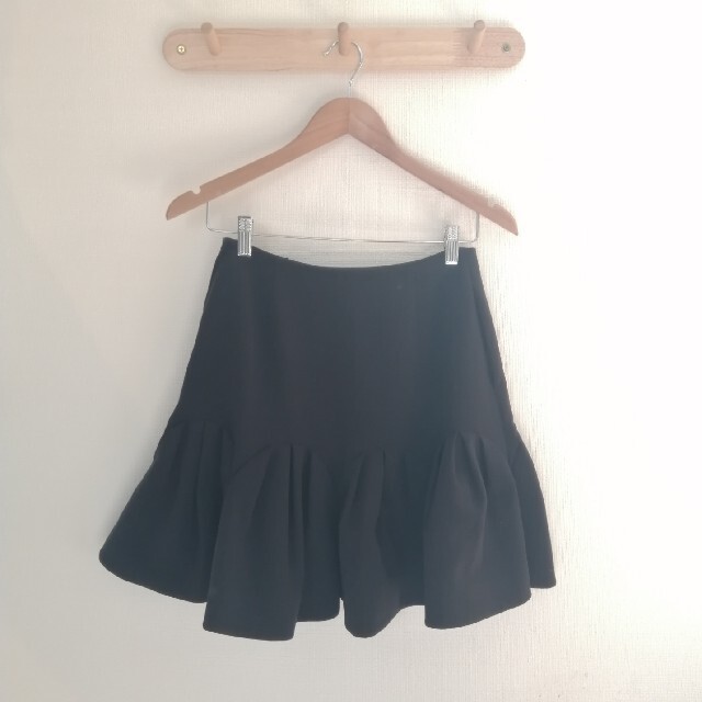 FOXEY(フォクシー)の【美品】FOXEY♡スカート♡リリーオブバレー レディースのスカート(ひざ丈スカート)の商品写真