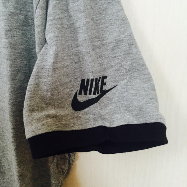 NIKE(ナイキ)のナイキ Tシャツ レディースのトップス(Tシャツ(半袖/袖なし))の商品写真