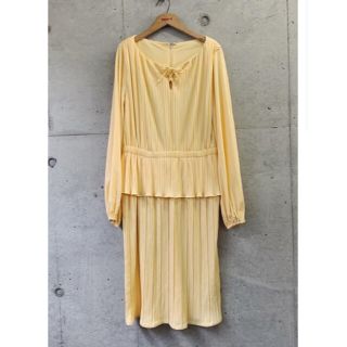 デプト(DEPT)の【美品】DEPT mother vintageペプラムワンピースドレス　イエロー(ひざ丈ワンピース)