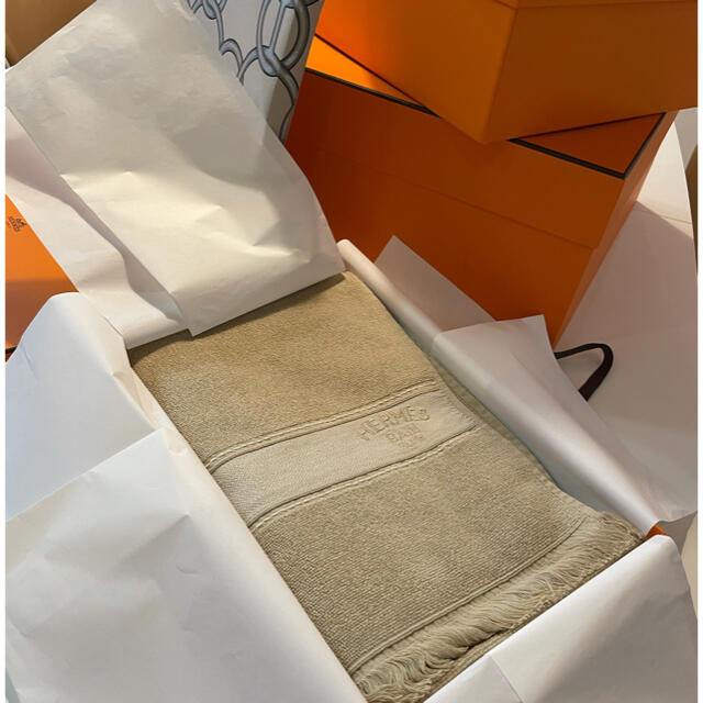 ♫さま。専用　ありがとうございます。HERMES ビーチタオル　新品未使用