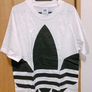 アディダス(adidas)のadidasのTシャツ(Tシャツ/カットソー(半袖/袖なし))