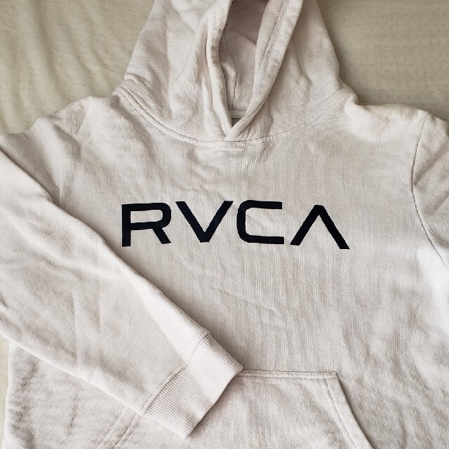 RVCA(ルーカ)のRVCA ルーカ　パーカー　150 キッズ/ベビー/マタニティのキッズ服男の子用(90cm~)(Tシャツ/カットソー)の商品写真