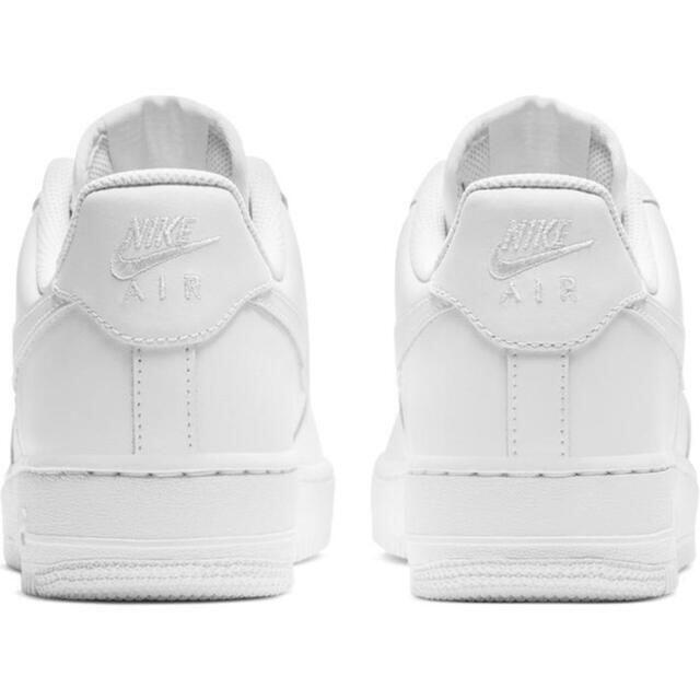 NIKE(ナイキ)の【即日発送】Nike エアフォース1　23.5　ホワイト　新品未使用 レディースの靴/シューズ(スニーカー)の商品写真