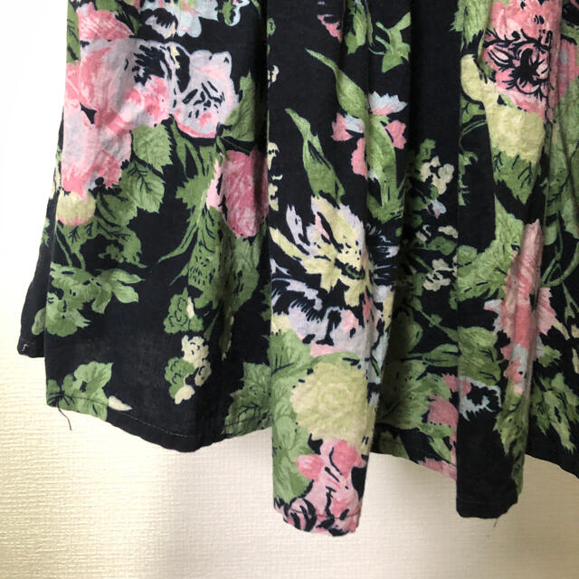 flower(フラワー)のUSA 古着　スカート　花柄 レディースのスカート(ロングスカート)の商品写真