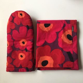 マリメッコ(marimekko)の稀少✩ マリメッコ marimekko エプロン ミトン セット 廃盤 レア(その他)