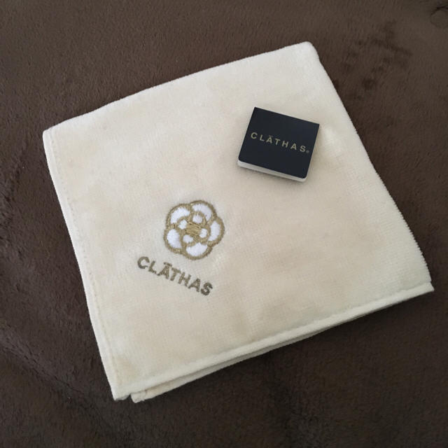 CLATHAS(クレイサス)のタグ付き✧‧˚クレイサス タオルハンカチ( ˙˘˙ )♡* レディースのファッション小物(ハンカチ)の商品写真