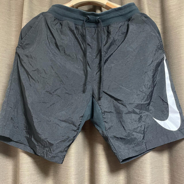 NIKE(ナイキ)のNIKE ショートパンツ Mサイズ メンズのパンツ(ショートパンツ)の商品写真