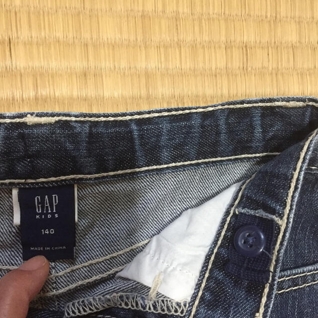 GAP(ギャップ)のGAP デニムスカート 140 キッズ/ベビー/マタニティのキッズ服女の子用(90cm~)(スカート)の商品写真