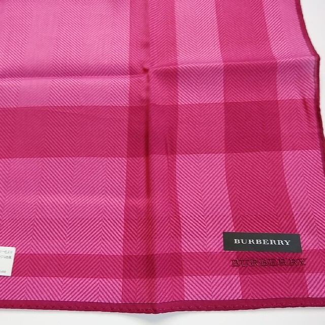 BURBERRY(バーバリー)のバーバリーハンカチ レディースのファッション小物(ハンカチ)の商品写真