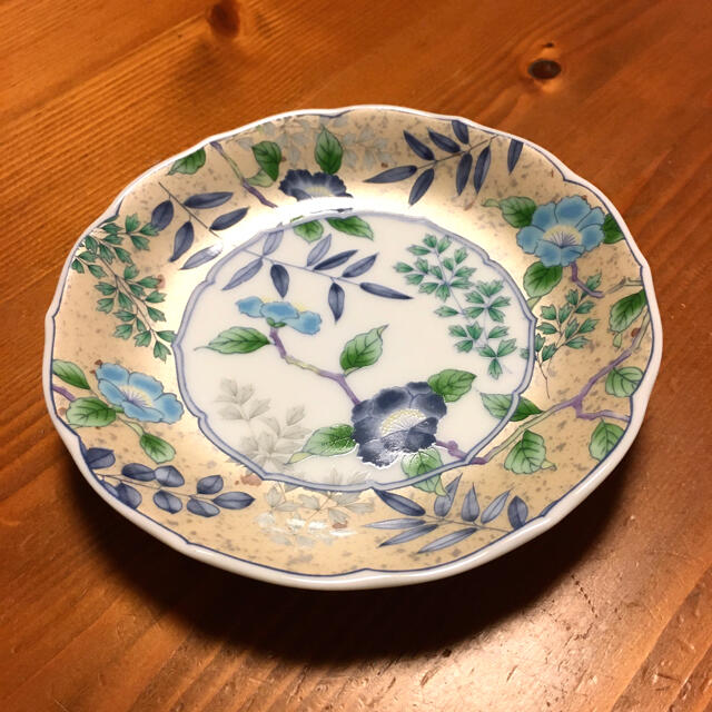 新品未使用】前畑陶器 庫山窯 花銀彩 大鉢と小皿5枚セットの通販 新品未使用】前畑陶器 庫山窯 花銀彩 大鉢と小皿5枚セットの通販