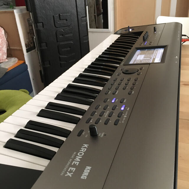 驚きの価格 KORG - KORG KROME EX キーボード/シンセサイザー - www