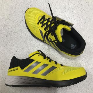 アディダス シューズ イエロー 黄色系 の通販 43点 Adidasのスポーツ アウトドアを買うならラクマ