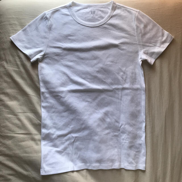 GAP(ギャップ)のGAP  Tシャツ　ホワイト　半袖 レディースのトップス(Tシャツ(半袖/袖なし))の商品写真