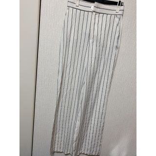 ザラ(ZARA)のZARA  TRFコレクション　 ボーダー　パンツ𓂃(カジュアルパンツ)