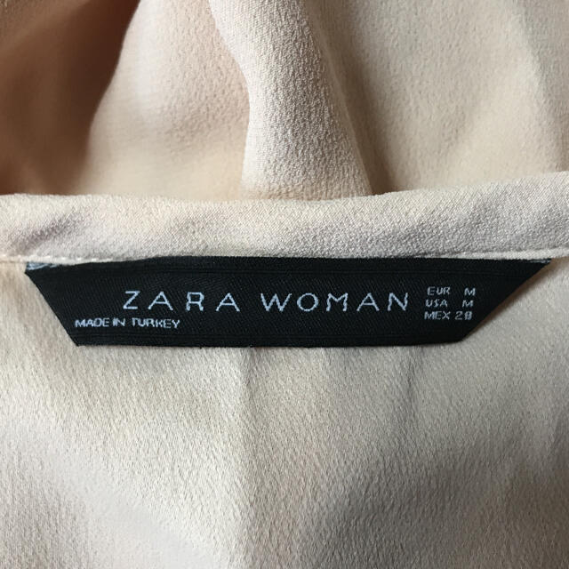 ZARA(ザラ)の【ZARA ザラ】タンクトップ　フリーサイズ　ペールオレンジ レディースのトップス(タンクトップ)の商品写真